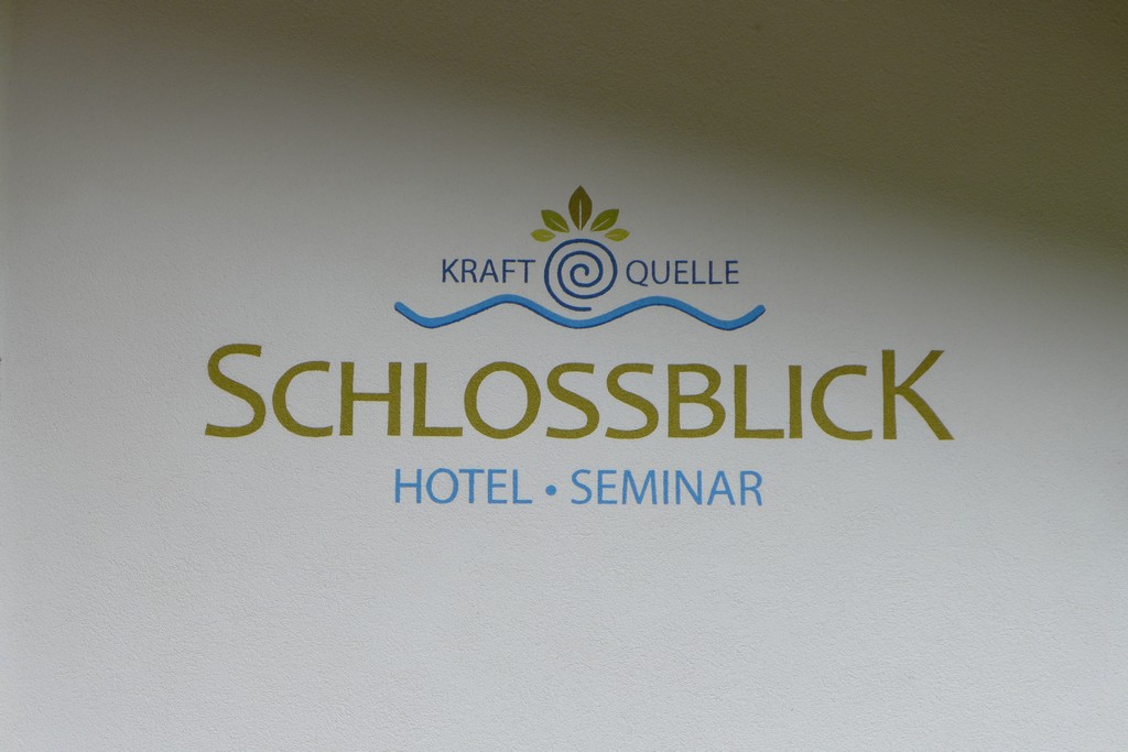 Name:  schloss Blick Hotel Kufstein   P1000990.jpg
Views: 10414
Size:  144.2 KB