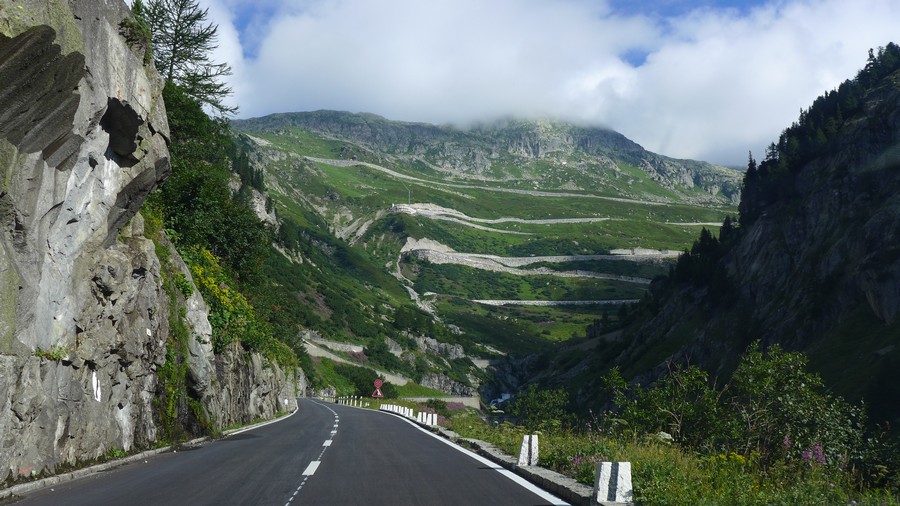 Name:  Furka Pass  P1080474.jpg
Views: 13077
Size:  181.5 KB