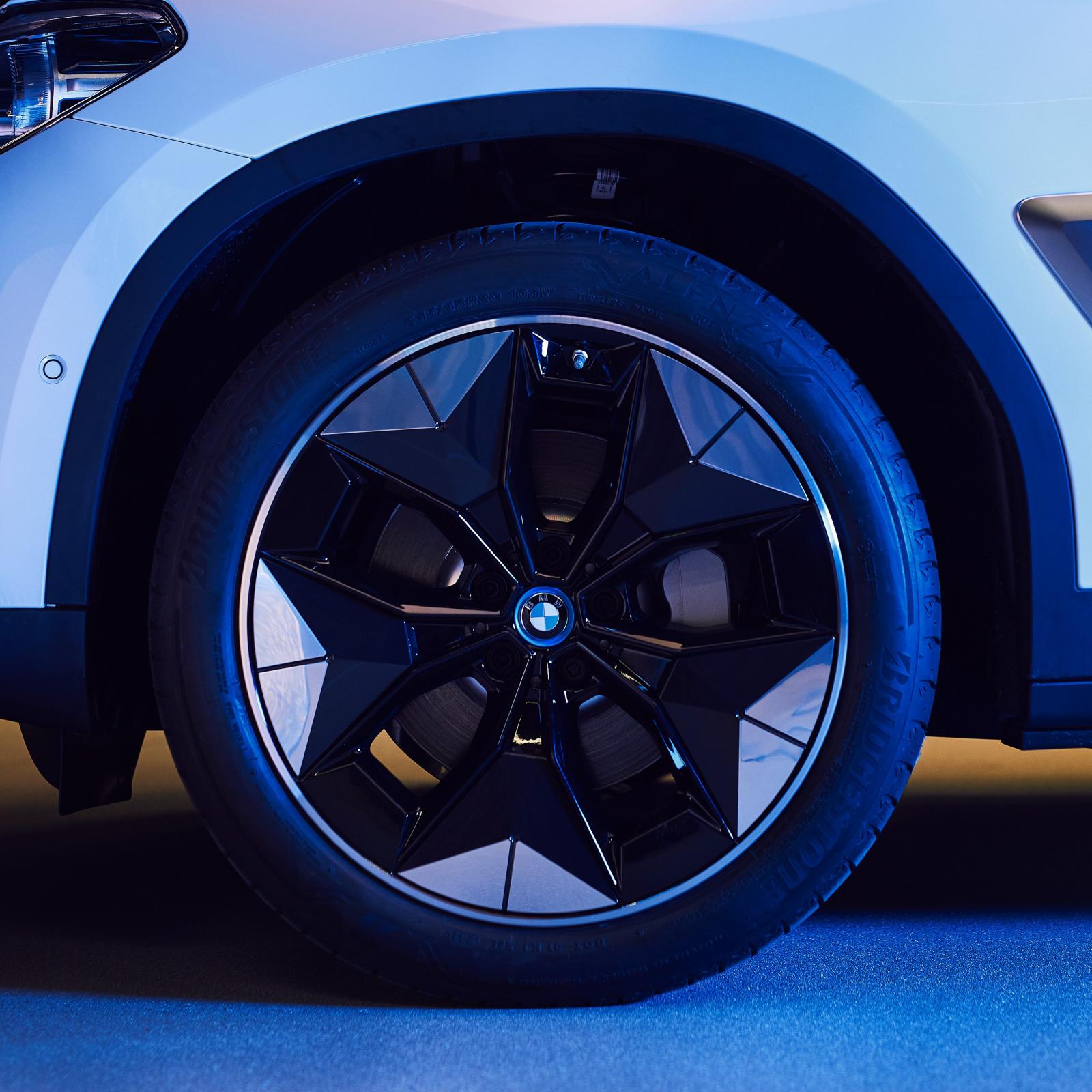 Name:  BMW iX3 i4 Aerodynamic Wheels1.jpg
Views: 7221
Size:  215.5 KB