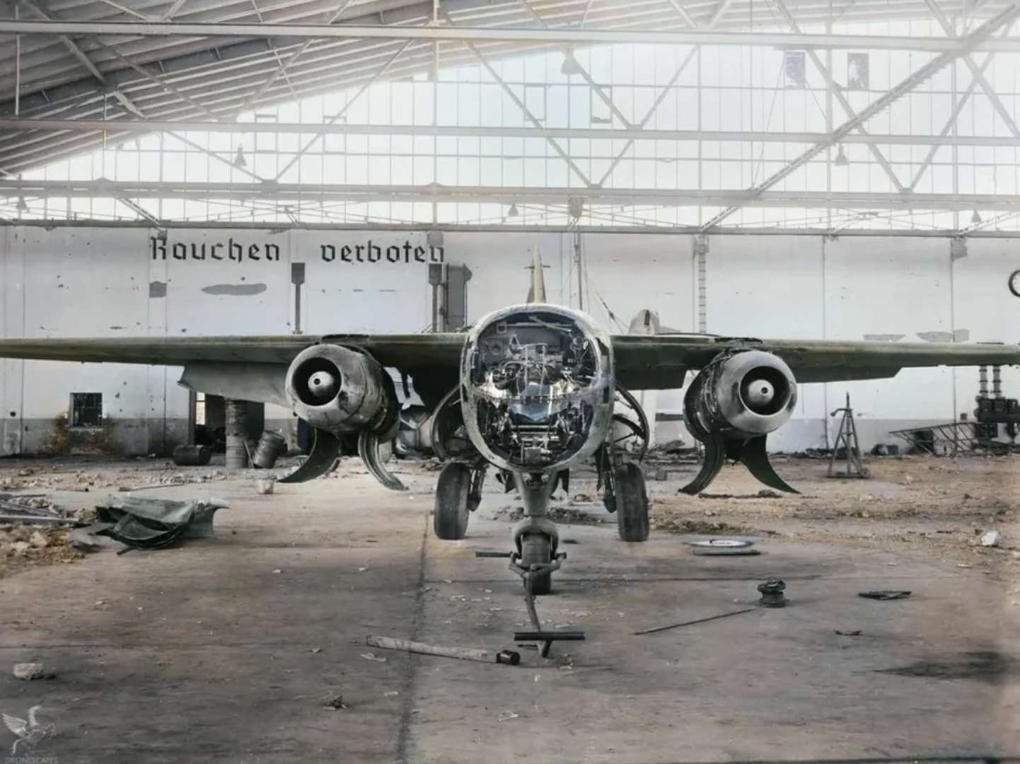 Name:  German Luftwaffe Arado Ar 234 'Bltiz' (twin-engined) jet bomber, captured by U.S. Army forces, .jpg
Views: 178
Size:  256.0 KB